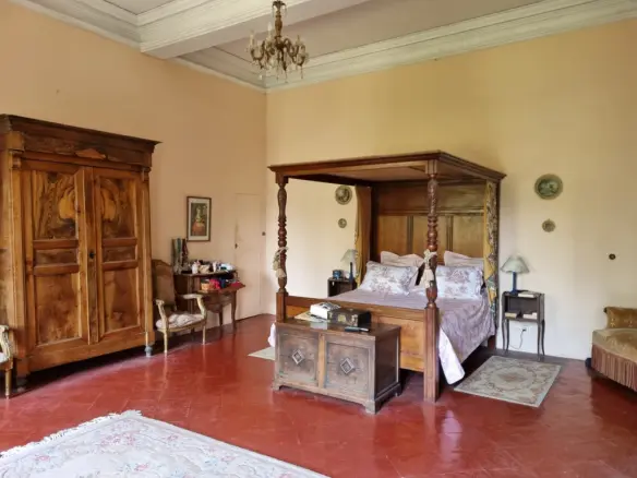 Aude. Authentic 16th Century Château, 3 Independent Cottages. 14 Acres.