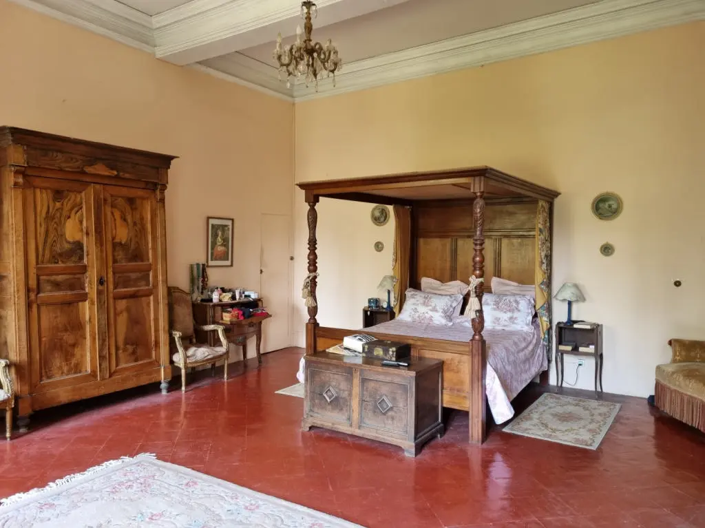 Aude. Authentic 16th Century Château, 3 Independent Cottages. 14 Acres.