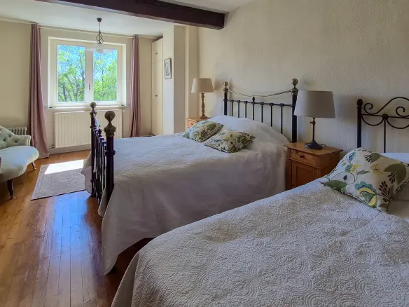5-bedroom Country House In Soula, France (256 M²)