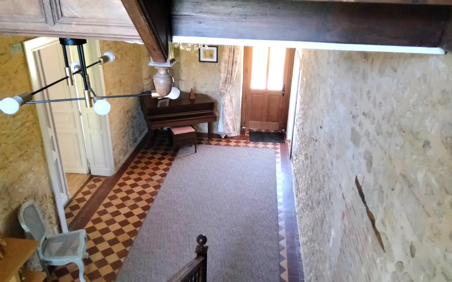 5-bedroom Manor House In Pressac, France (299 M²)
