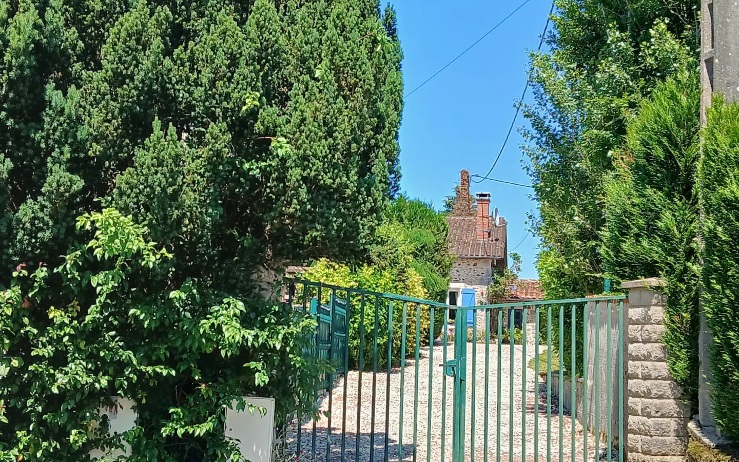 Character House Of 150 M² With Pool, Outbuildings And Garage In Dordogne Village
