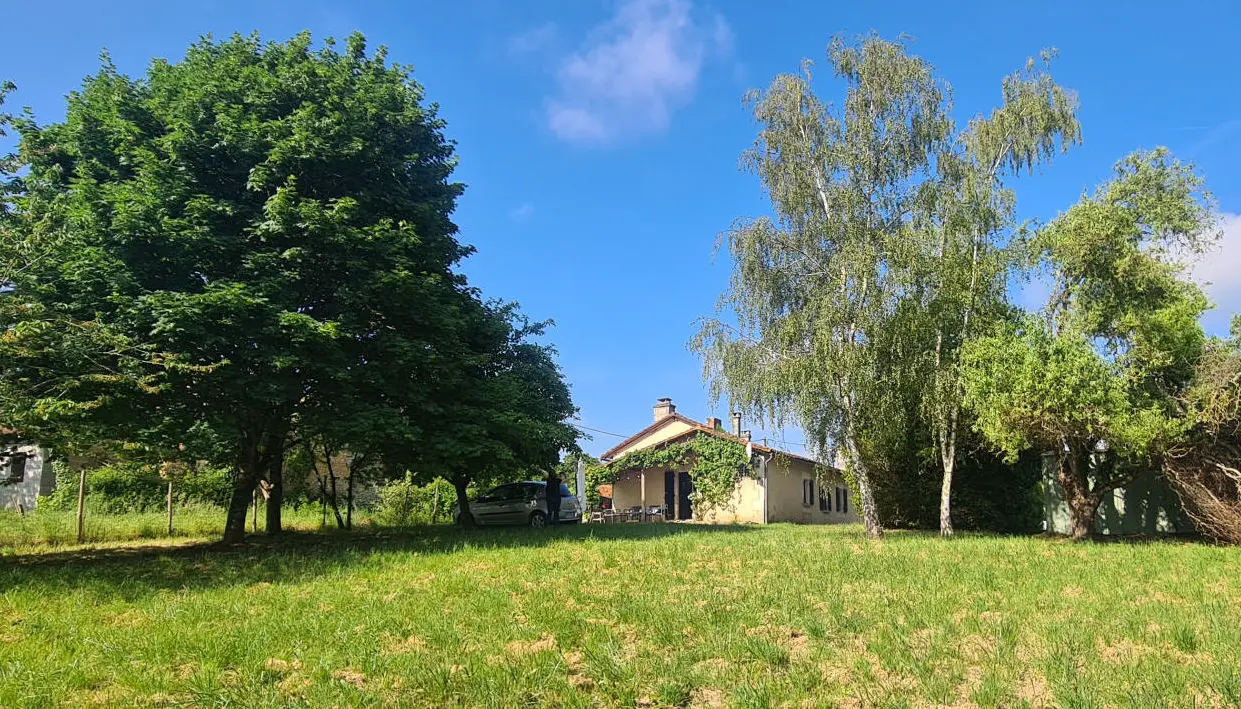 2-bedroom Country House In Bors (canton De Tude-et-lavalette), France (65 M²)