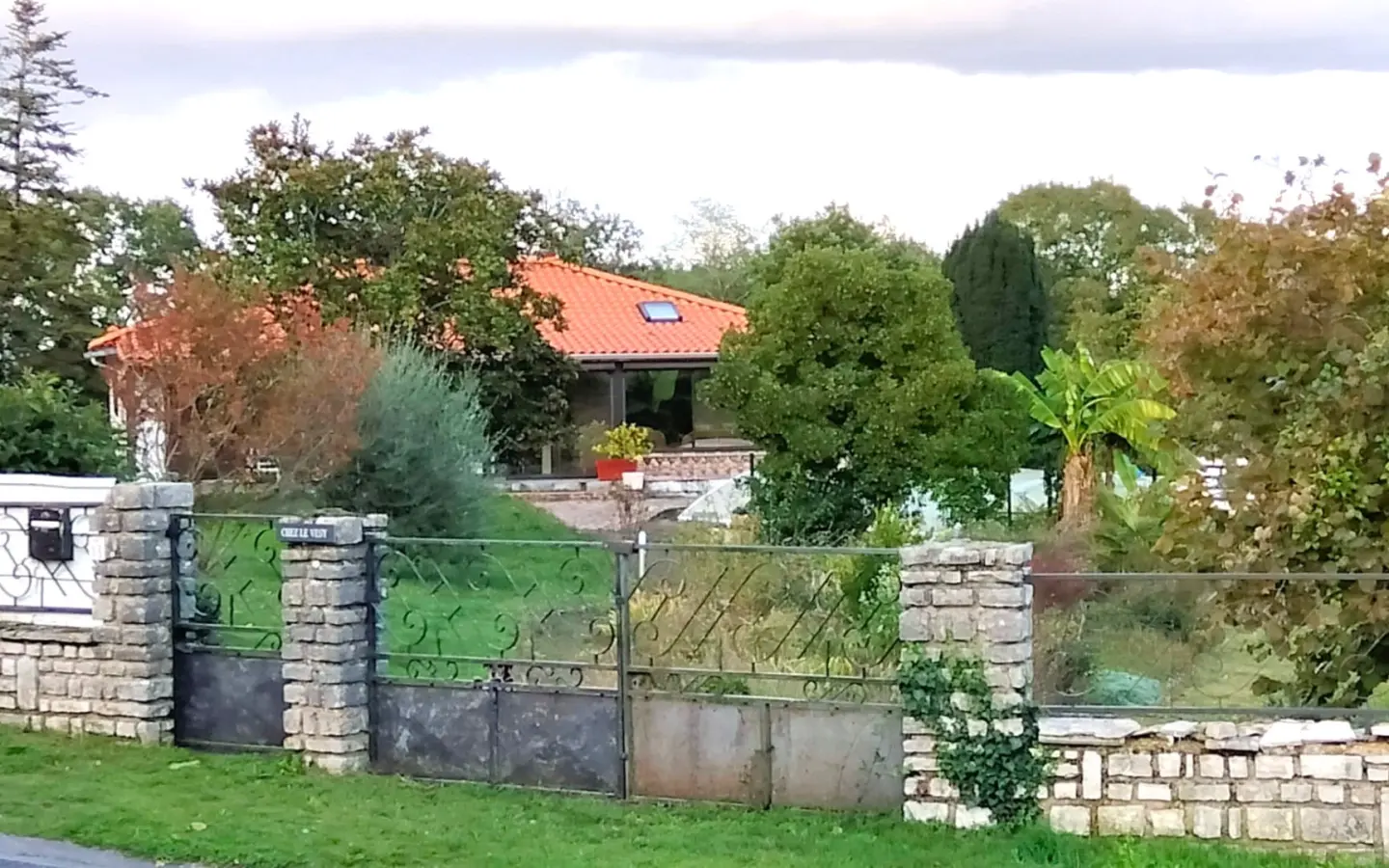 4-bedroom House In Val-de-bonnieure, France (170 M²)