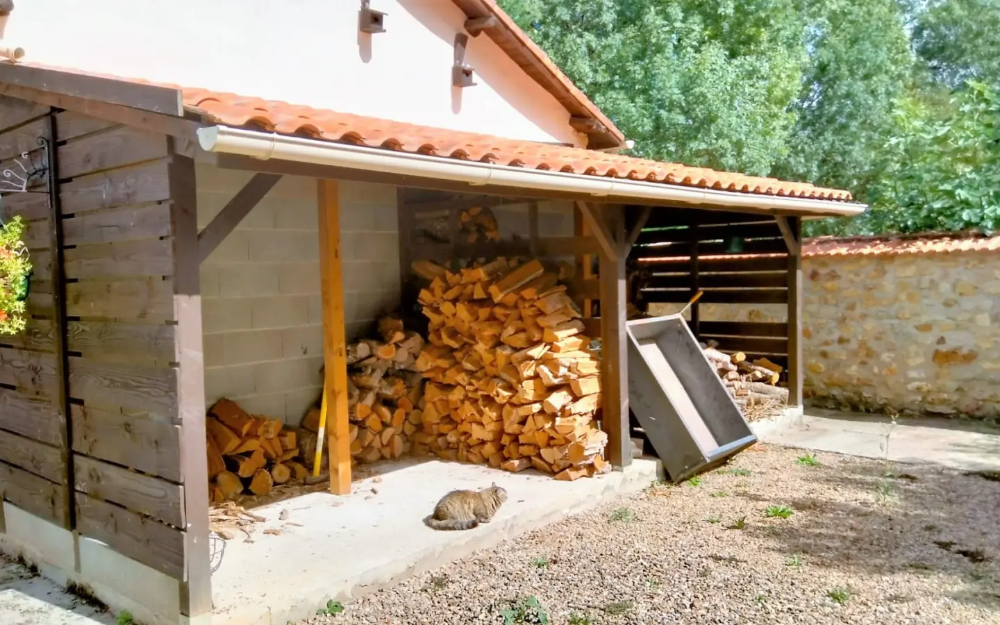 Stone House Of X M² With Outbuildings, Pond, Mature Gardens In Charente