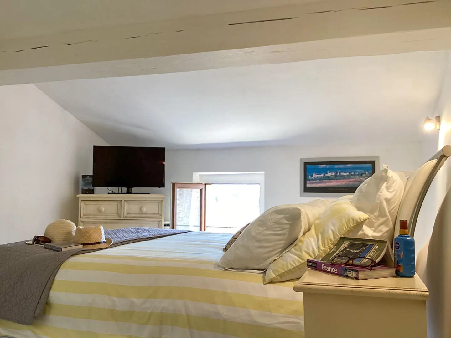 House Of 250 M² With Roof Terrace, Pool, Mountain Views In Village