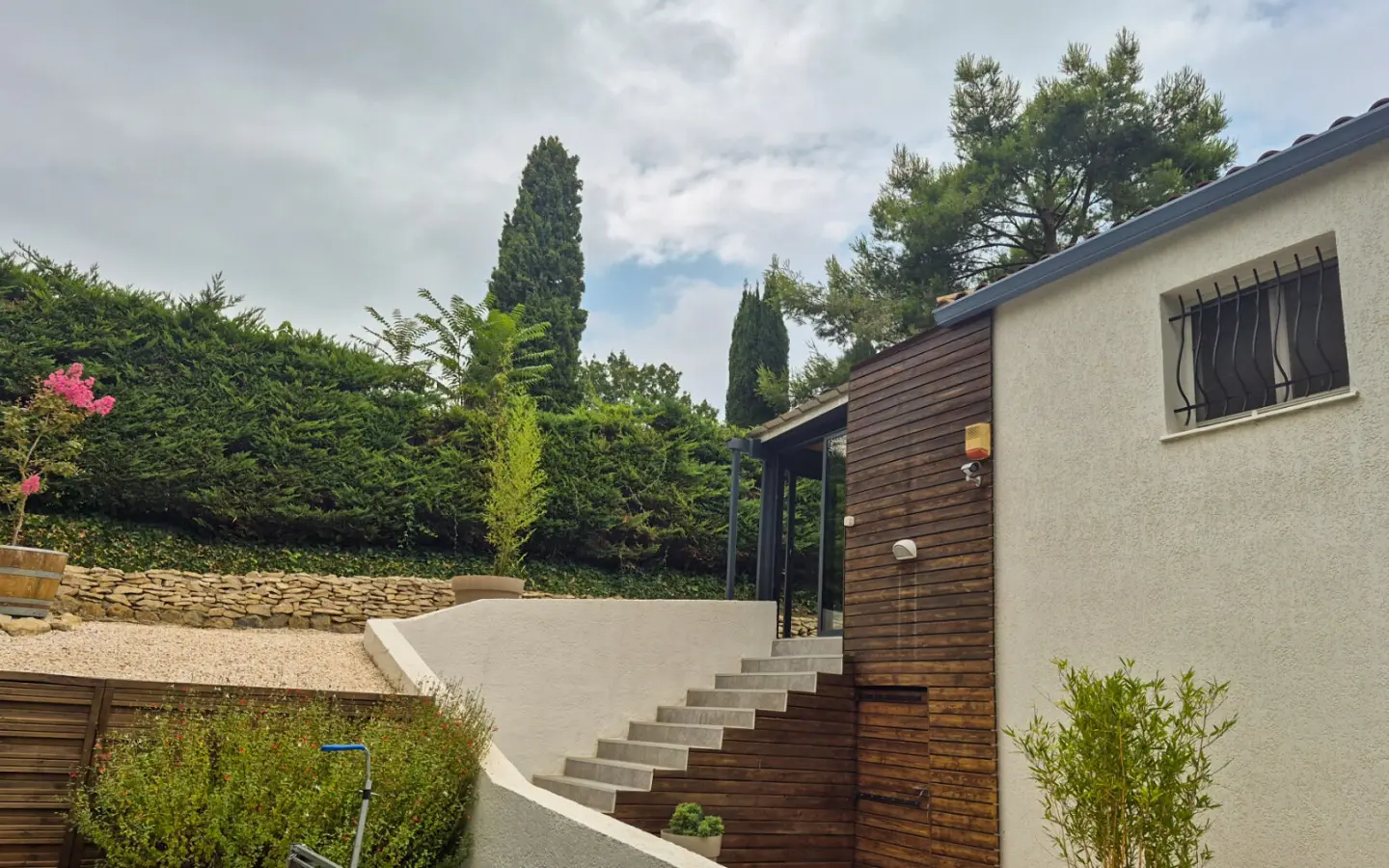 3-bedroom House In Alairac, France (107 M²)