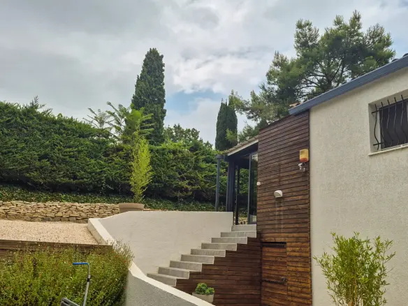 3-bedroom House In Alairac, France (107 M²)