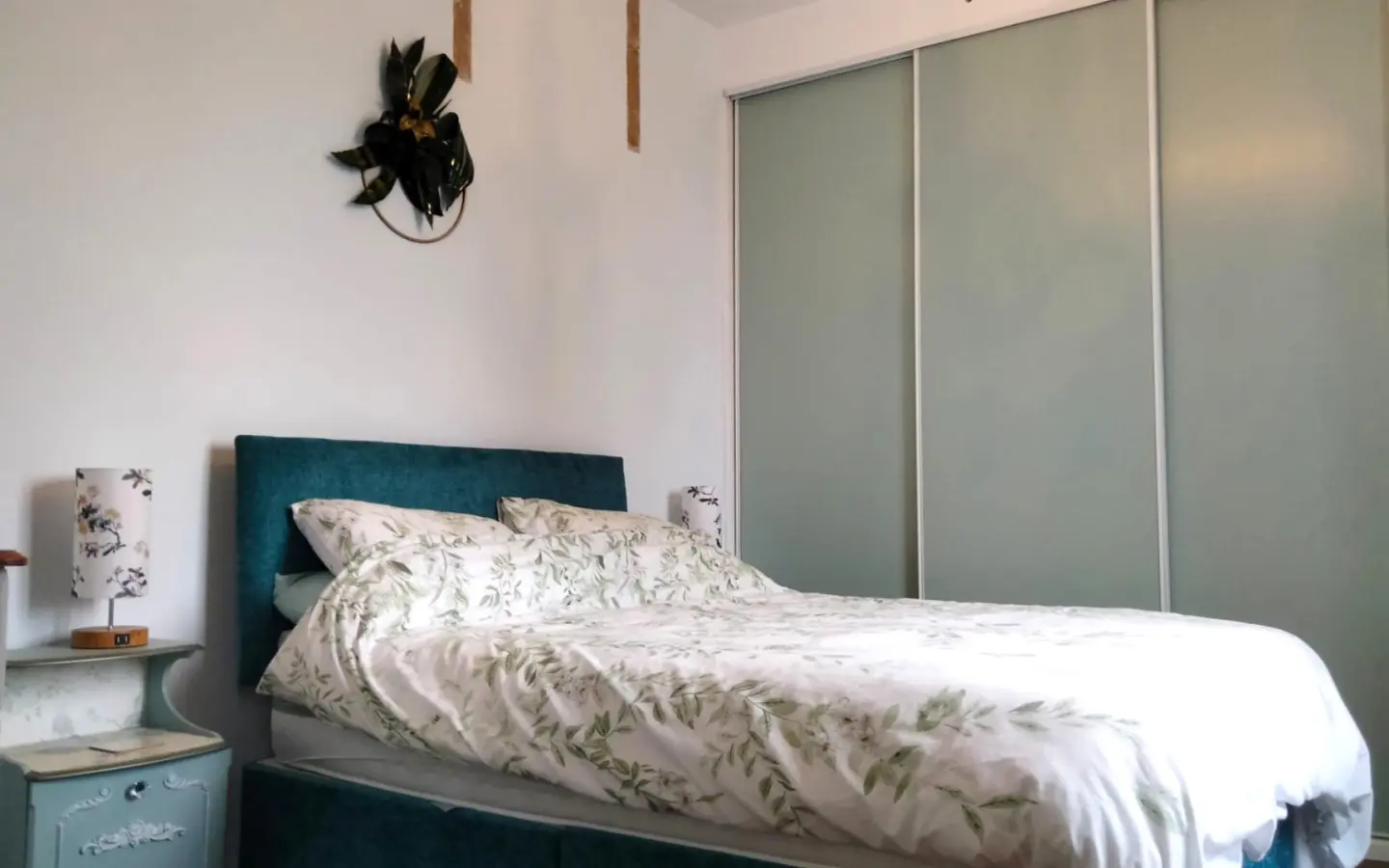 3-bedroom Village House In Lorigne, France (161 M²)