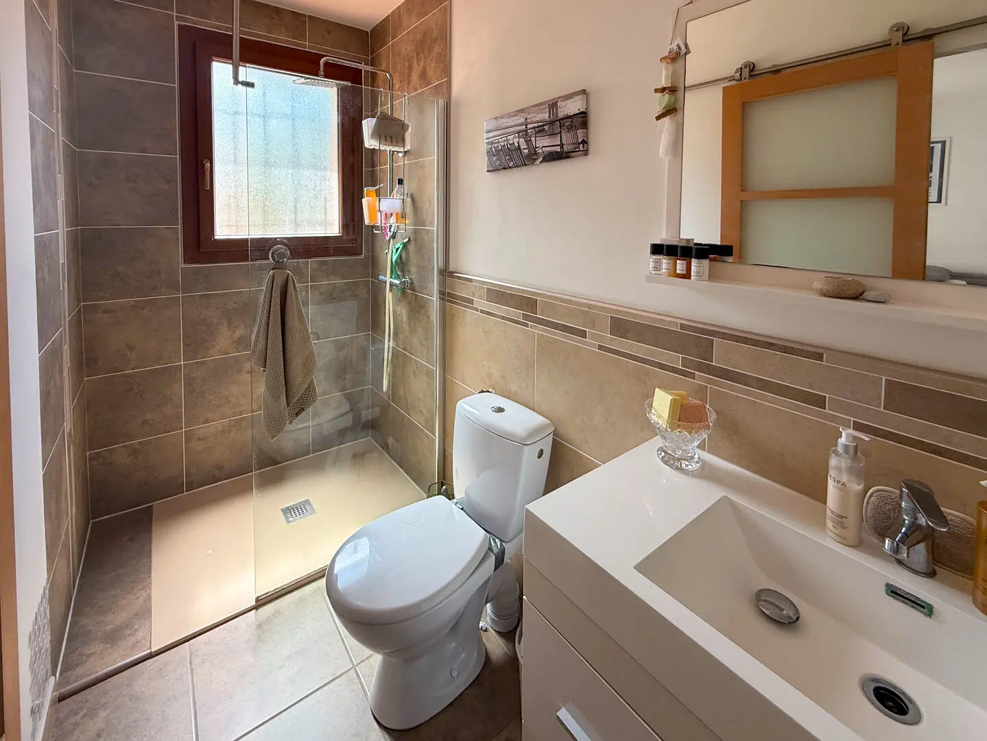 4-bedroom Villa In Palaja, France (130 M²)