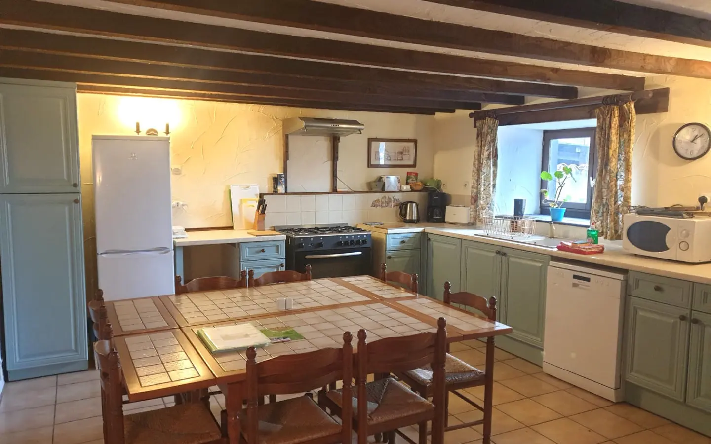 15-bedroom Country House In Pressignac, France (612 M²)