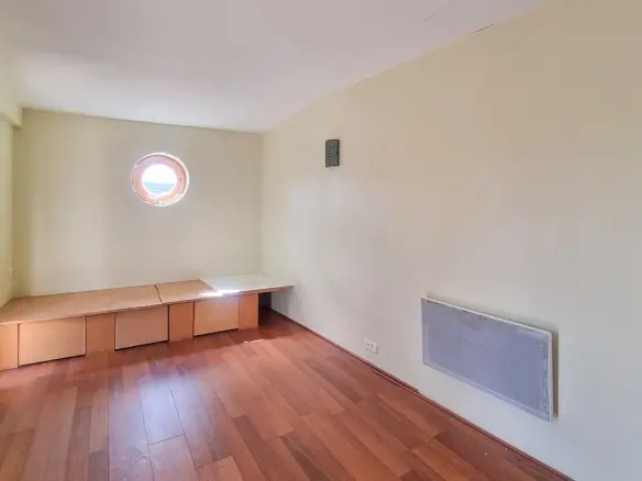 4-bedroom Village House In Rouffiac-d’aude, France (157 M²)