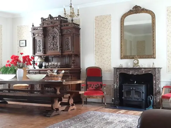 6-bedroom Country House In Condac, France (242 M²)
