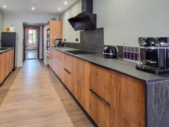 4-bedroom House In Mirepoix, France (237 M²)