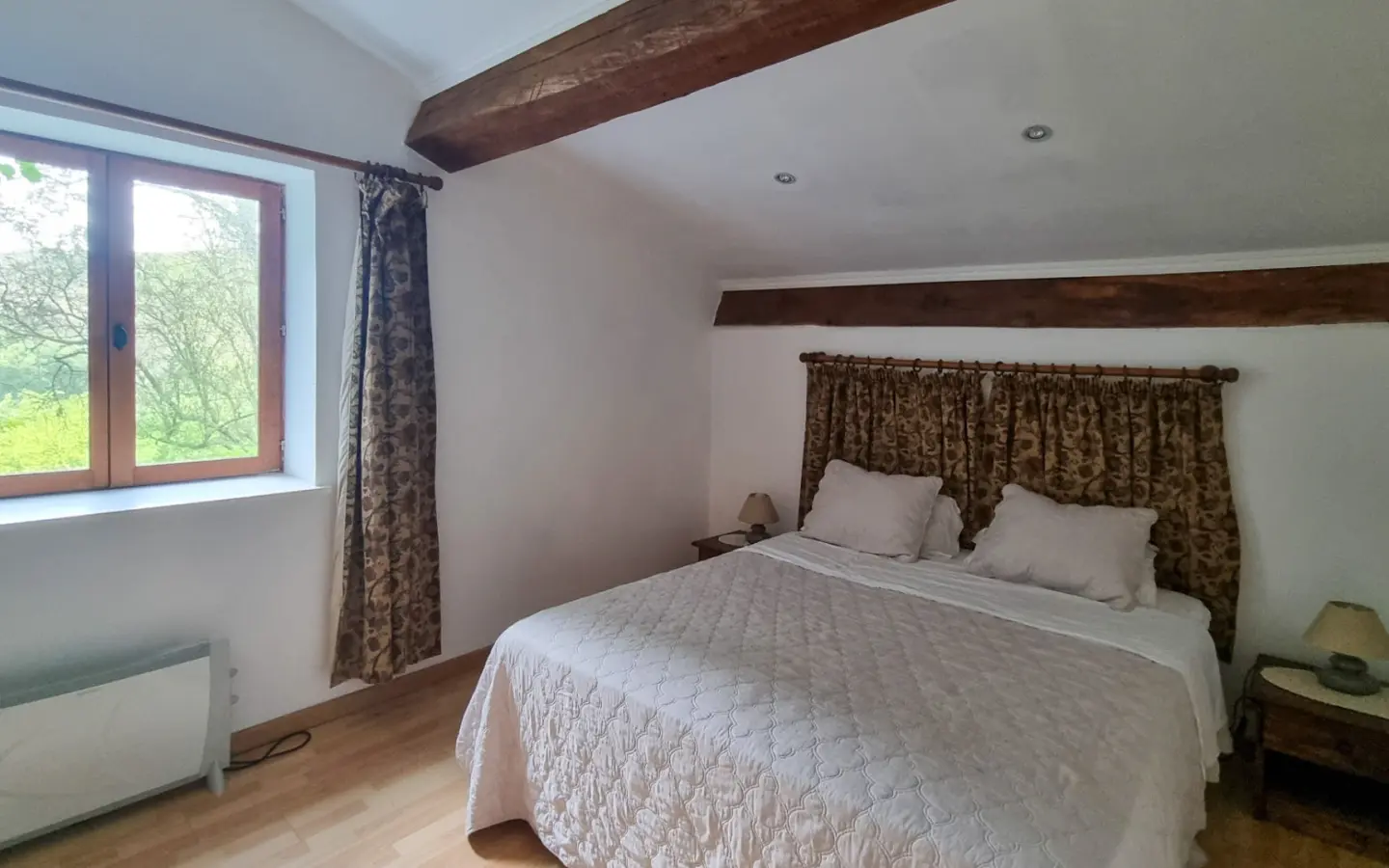 7-bedroom Country House In Peyrefitte-du-razes, France (317 M²)