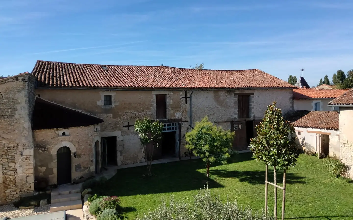 7-bedroom Maison De Maitre In Usson-du-poitou, France (287 M²)