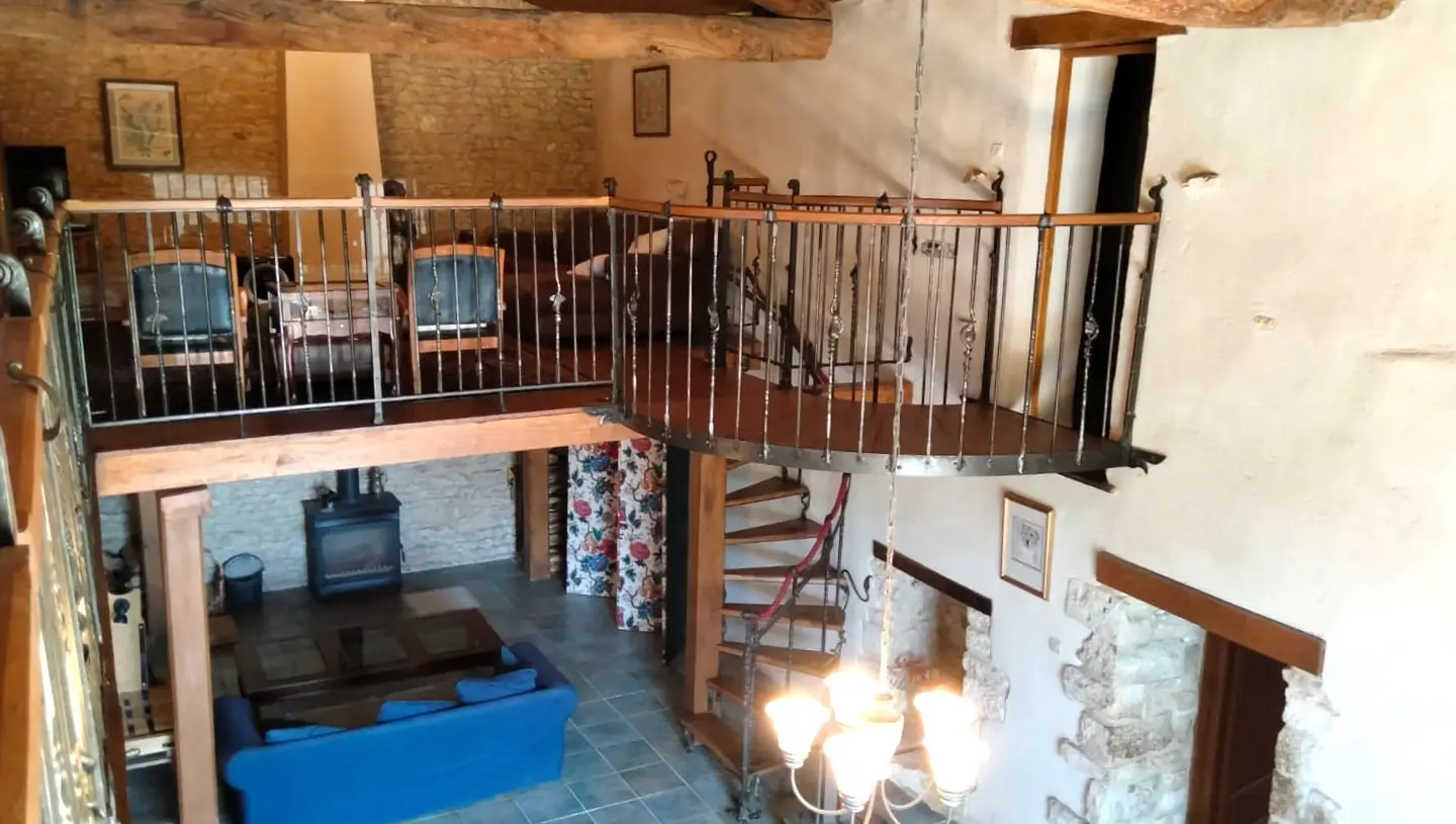 Restored Stone Farmhouse, Views, 5 Bedrooms, Barn, Guest Cottage, Outbuildings, Possible Income