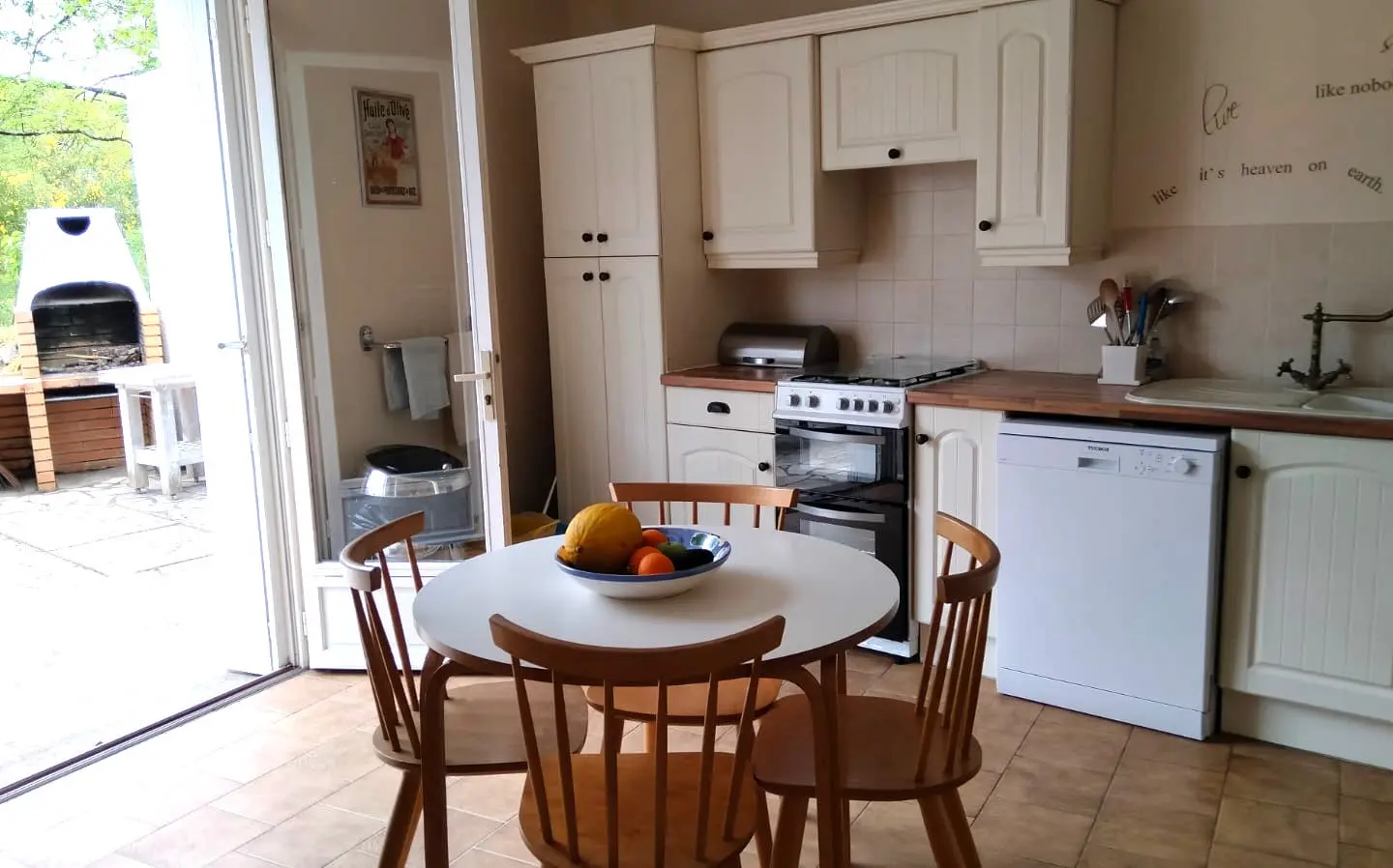 Apartment Of 150 M² With River Views And Private Waterside Access In Vienne