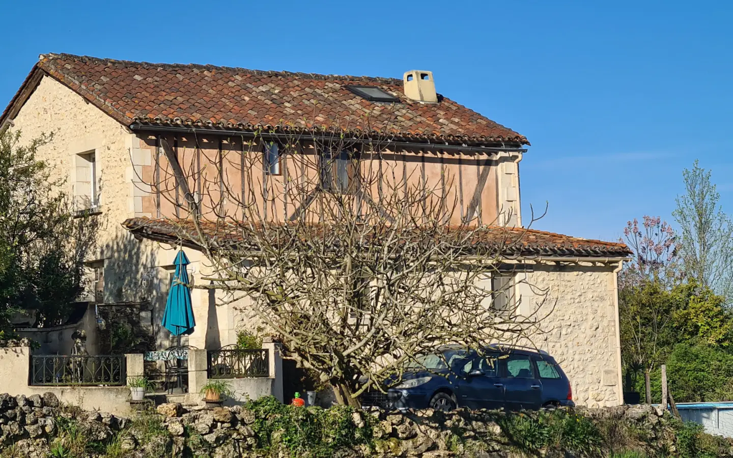 Country House Of 220 M² With Separate Guest Accommodation In Ribérac