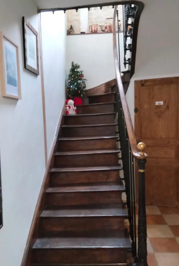 3-bedroom Village House In Lorigne, France (161 M²)