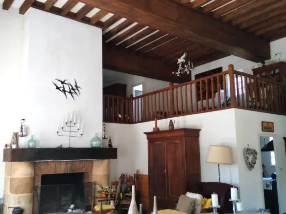 Historic Estate 15th Century, Revenue Potential, Guest Cottages, Outbuildings, 2.8 Ha