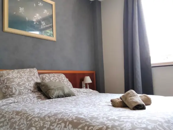 2-bedroom House In Saint-junien, France (173 M²)