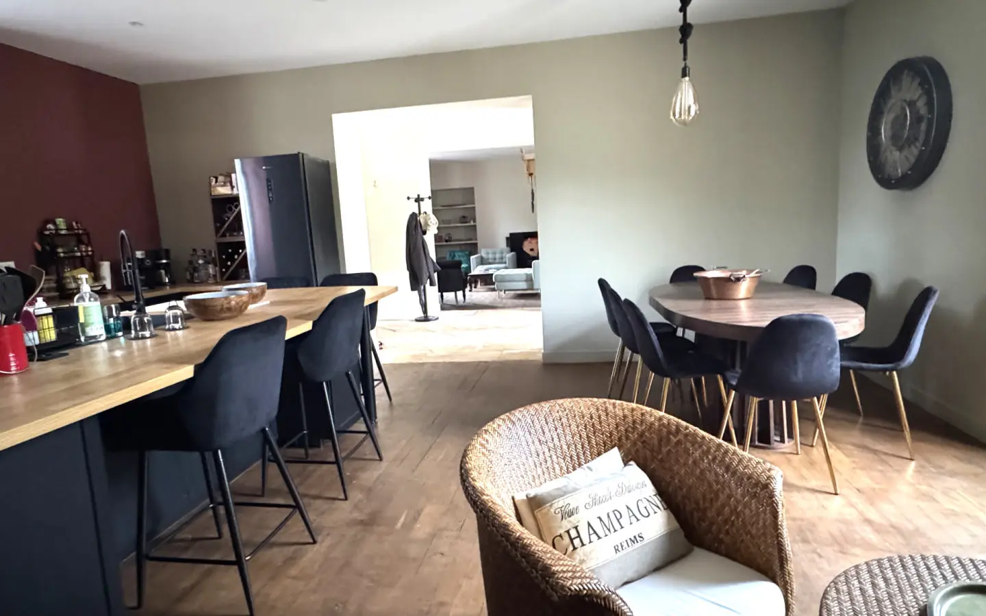 7-bedroom Maison De Maitre In Usson-du-poitou, France (287 M²)