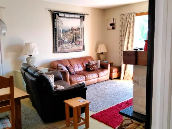 5-bedroom Country House In Pressac, France (156 M²)