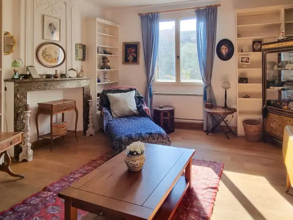 4-bedroom House In Mirepoix, France (196 M²)