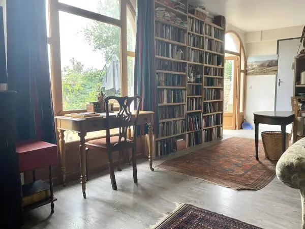 Character 4-bedroom Property Of 200 M² With Garden, Folly In Confolens