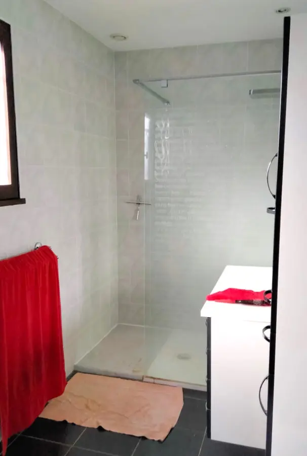 4-bedroom House In Val-de-bonnieure, France (170 M²)
