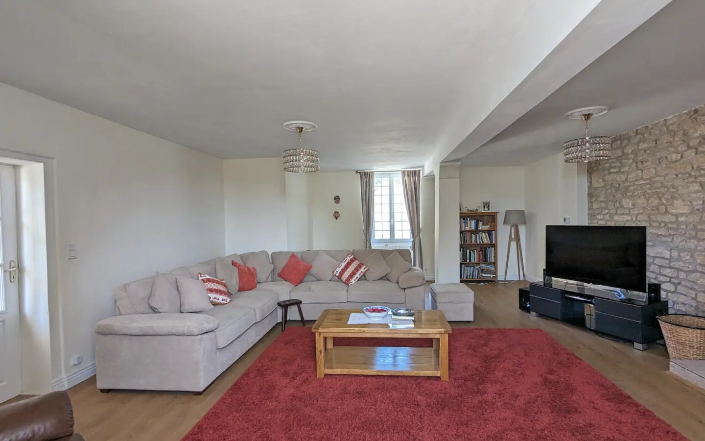4-bedroom Maison De Maitre In Romagne, France (274 M²)