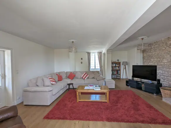 4-bedroom Maison De Maitre In Romagne, France (274 M²)