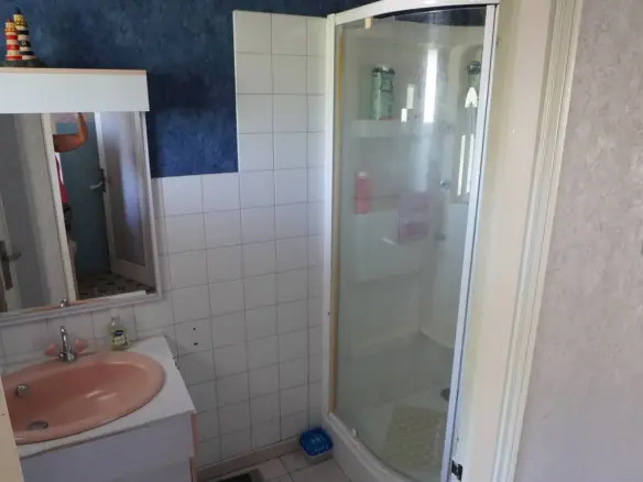 Village House Of 84 M² With Gardens, Garage, Outbuildings, 3 Bedrooms, 2 Bathrooms In Mauprevoir