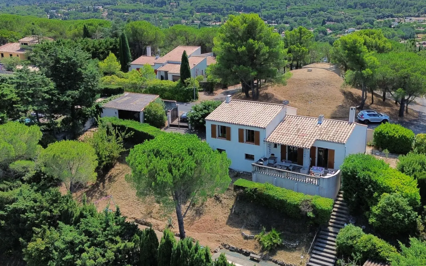 4-bedroom Villa In Palaja, France (130 M²)