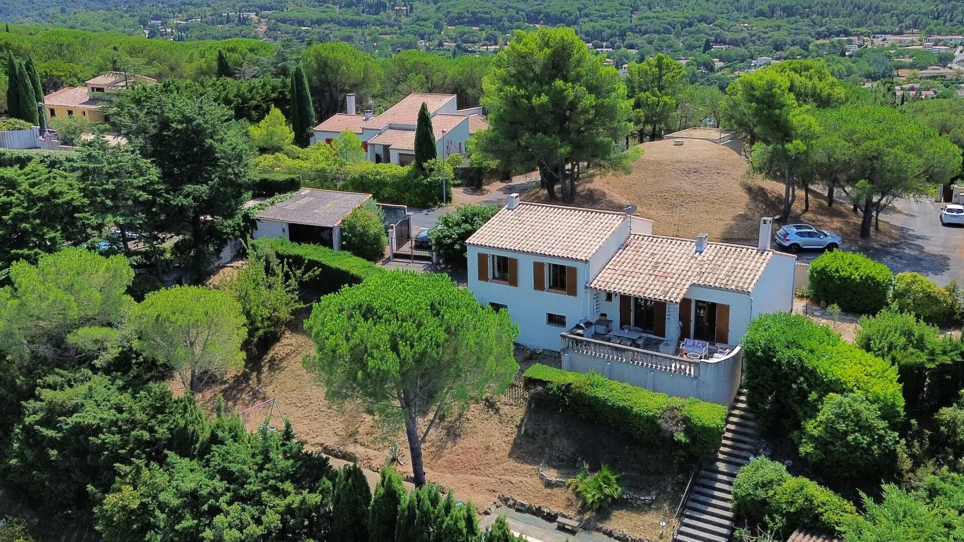4-bedroom Villa In Palaja, France (130 M²)