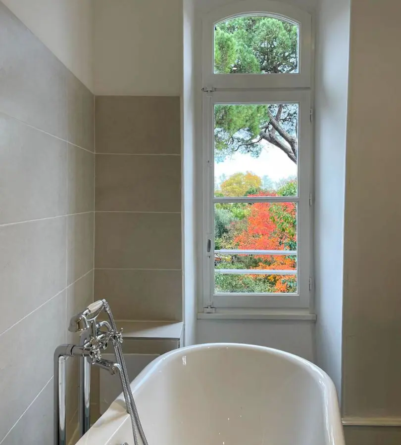 Input: “piso En Venta En Barcelona, 120m2, Con Cocina Equipada Y 3 Habitaciones”
Output: Apartment Of 120 M² With Equipped Kitchen And 3 Bedrooms In Barcelona