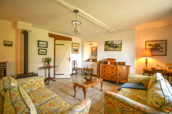 Two Detached Properties, Large Barns, Lake, 14 Ha, Woodland, 2 Pools, No Near Neighbours, Potential Revenue