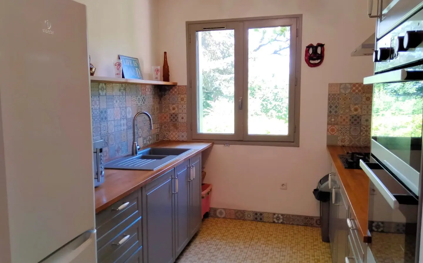5-bedroom Country House In Pressac, France (156 M²)
