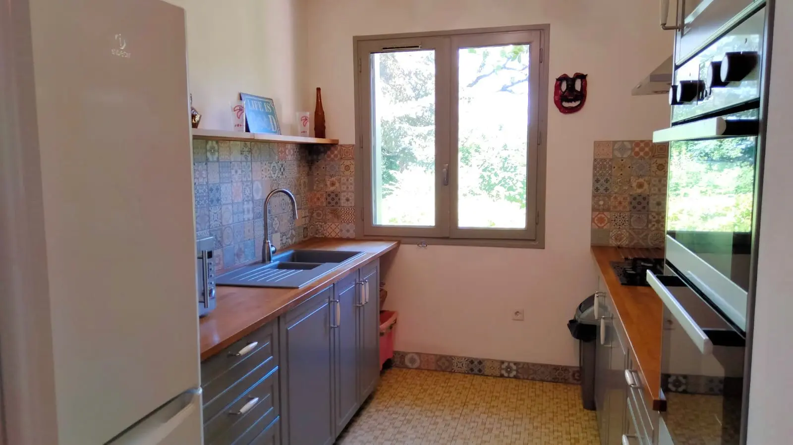 5-bedroom Country House In Pressac, France (156 M²)