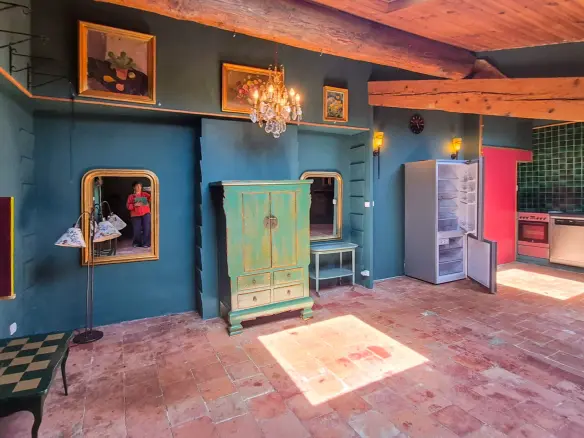 6-bedroom Village House In Trausse, France (260 M²)