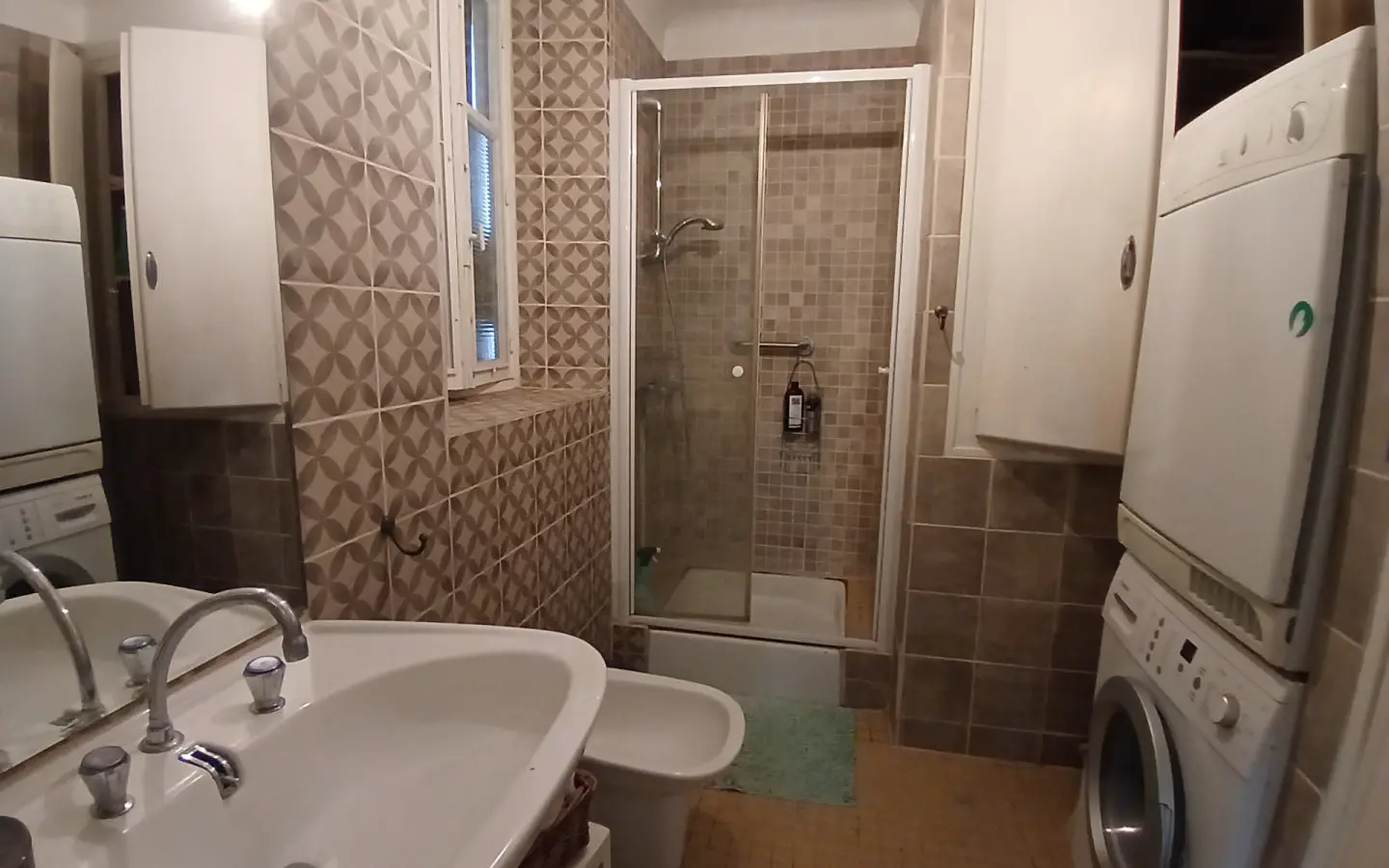 5-bedroom House In Saint-priest-les-fougeres, France (163 M²)