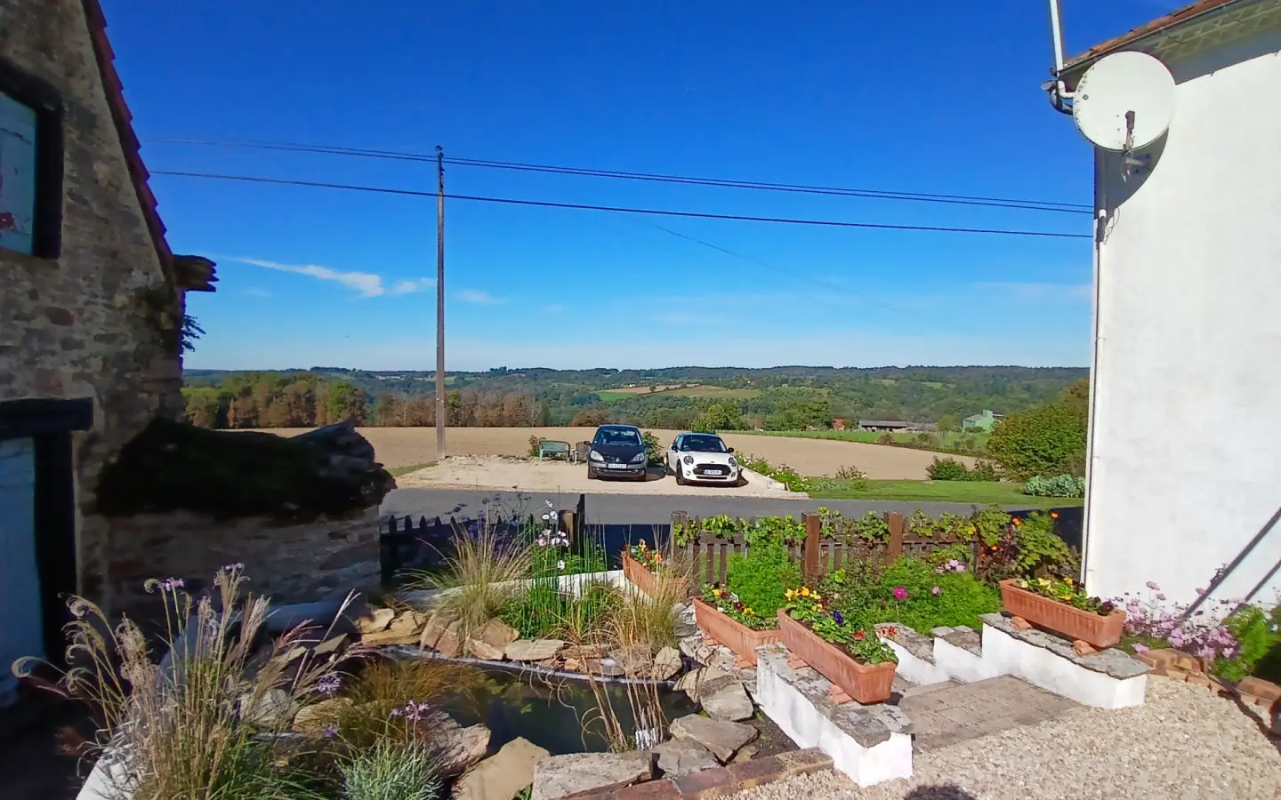 3-bedroom Country House In Jumilhac-le-grand, France (110 M²)