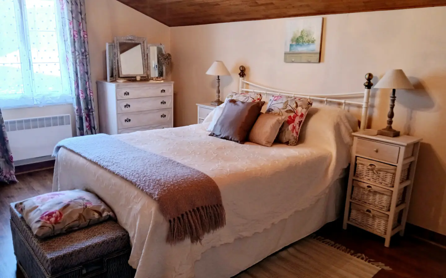 Character House Of 150 M² With Pool, Outbuildings And Garage In Dordogne Village