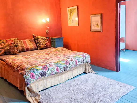 6-bedroom Village House In Trausse, France (260 M²)