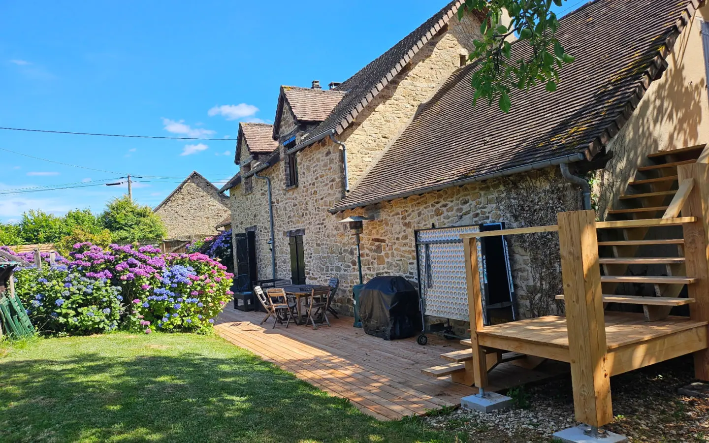 5-bedroom Country House In Saint-priest-les-fougeres, France (174 M²)