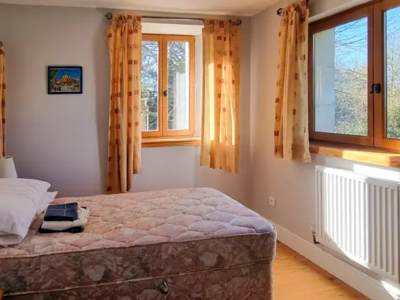 Stone Farmhouse Of 250 M² With Land, Views, And Privacy In Mirepoix