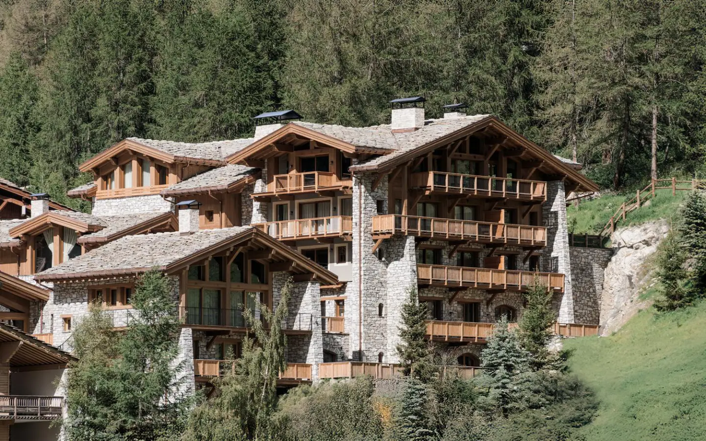 4-bedroom Apartment In Val-d’isere, France (266 M²)
