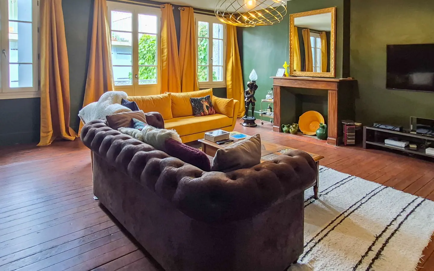 4-bedroom House In Mirepoix, France (237 M²)