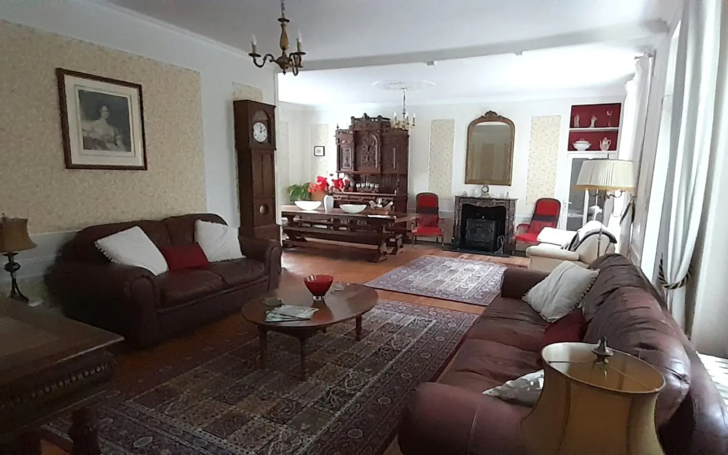 6-bedroom Country House In Condac, France (242 M²)