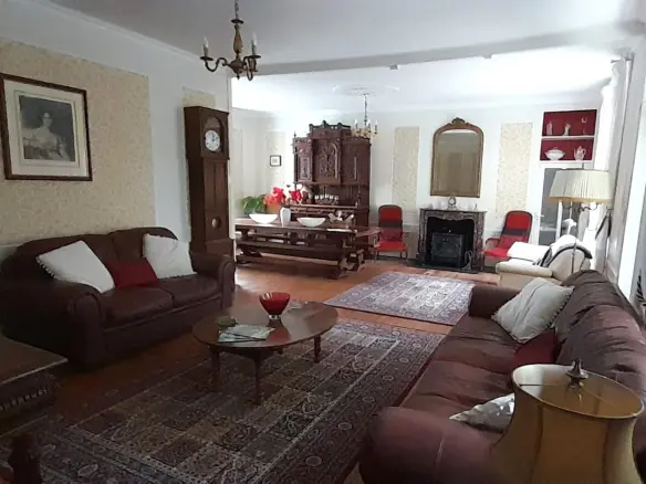 6-bedroom Country House In Condac, France (242 M²)